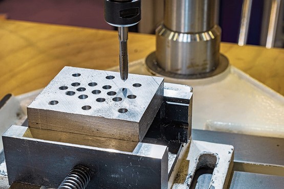 Eine Maschinenversicherung kann dazu beitragen, die finanziellen Auswirkungen von Schäden zu minimieren. Bild: 123RF