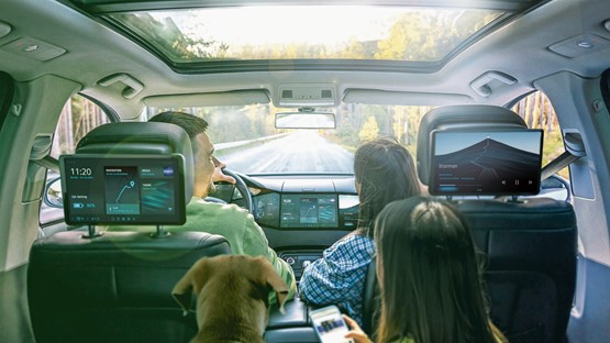 Volle Vernetzung: Die Digitalisierung im Auto ist für die Hersteller ein neues Geschäftsfeld.Bilder: zVg