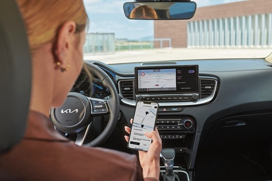 Früher liess sich die Software des Infotainmentsystems «Over the Air» updaten. Heute stehen ganze Fahrfunktionen zur Verfügung.Bilder: zVg