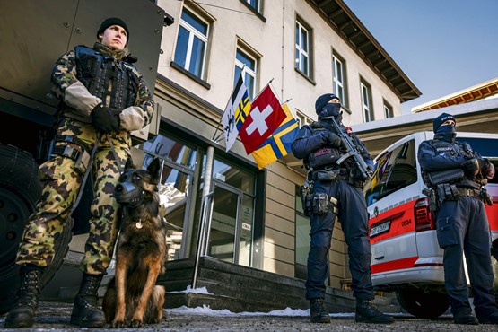 Der Bund muss sich wieder auf seine grundlegendsten Aufgaben konzentrieren – und hierzu gehören die Sicherheit und die Armee. Bild: Keystone