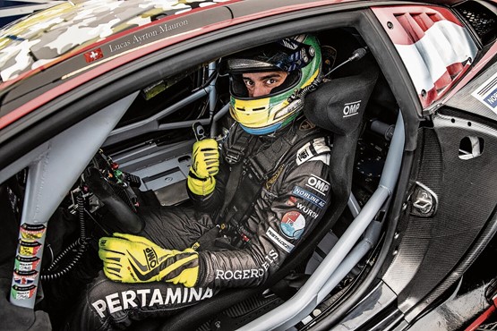 Semi-professionnel aujourd’hui âgé de 28 ans, Lucas a sillonné de nombreux circuits à travers le monde: ici, au Nürburgring en 2018.
