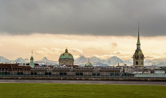 Durchblick mangelhaft: Im Bundeshaus weiss niemand genau, wer wann wofür wie viele Subventionen bezieht  – geschweige denn, was genau die landauf, landab bewirken. Bild: 123RF