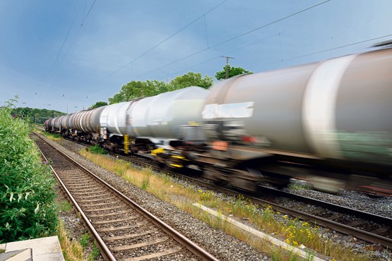Import auf der Schiene: Knapp ein Drittel unseres Mineralöls gelangt per Kesselwagen in die Schweiz.Bild: Keystone/SDA