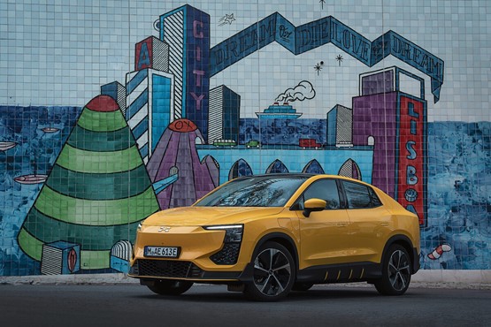 Das extravagante Design des Aiways U6 ist Geschmacksache – der Chinese fällt auf jeden Fall auf.Bild: zVg