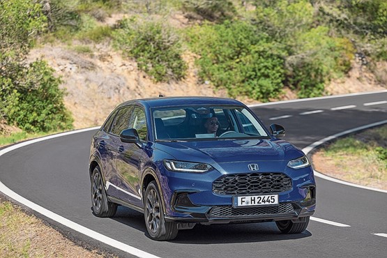 Der Honda ZR-V erinnert von vorne an Ford und von hinten an Maserati, wirkt insgesamt aber harmonisch.Bild: zVg