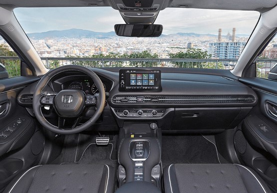Der Honda ZR-V erinnert von vorne an Ford und von hinten an Maserati, wirkt insgesamt aber harmonisch.Bild: zVg