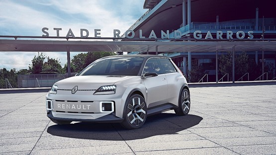 Die Bilder zeigen zwar noch einen Prototyp, aber in Serie wird der Renault 5 sehr ähnlich aussehen.
