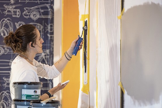 Frauenpower: Der SMGV fördert die Teilzeitarbeit in der Branche und fährt eine breit gefächerte Nachwuchskampagne. Hier die Silbermedaillen-Gewinnerin Sabrina Bosshard an den EuroSkills 2023 in Danzig. Bild: SMGV 