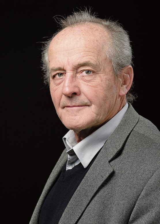 Michel Bory, reporter, dramaturge, auteur de pièces policières. La narration chevillée au corps. Photo: Laurent Dubois / BCU Lausanne