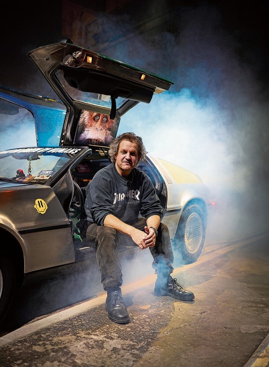 Beni Bischof s’est bien lâché: «Je ne me suis pas tellement inspiré du film Back to the Future. Il fallait que la voiture puisse s’en libérer.» Photos: David Walter