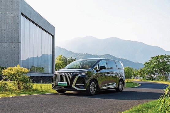 Der Maxus Mifa 9 ist der erste chinesische Luxus-Van in der Schweiz.Bilder: zVg