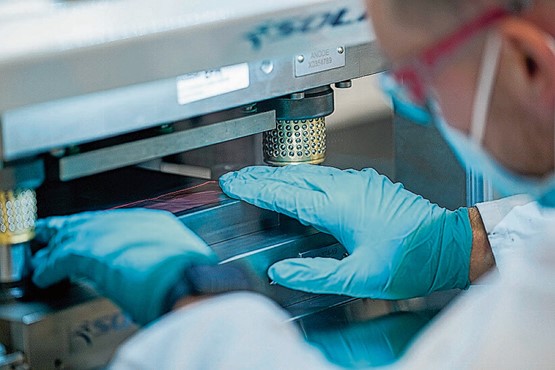Hohes Potenzial sehen die Entwickler durch neue Anoden-Materialien wie Silizium, Niob oder Wolfram.