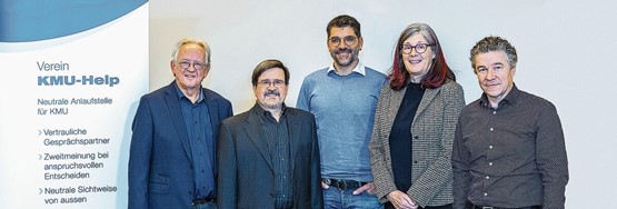 Vorstand und Geschäftsstelle (v.l): Bruno von Rotz (Präsident), Roland Bucher, Claudio Clavadetscher (Vizepräsident), Marta Omlin und Peter Kohler (Geschäftsstelle).Bild: zVg