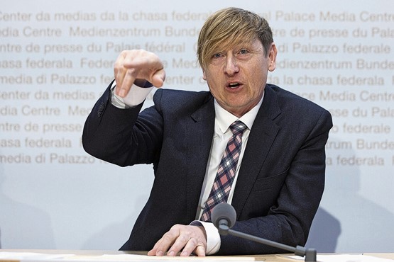 Le Surveillant des prix sollicité: Stefan Meierhans doit revoir en détail les frais de commission. Photo: Keystone