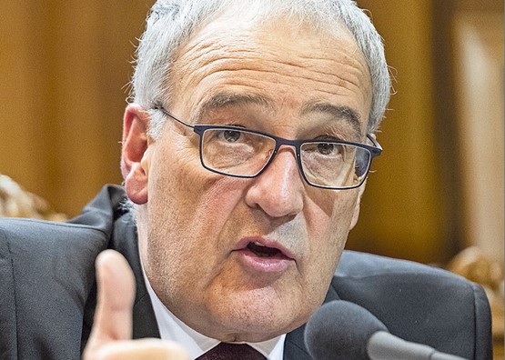 «Erfolg haben wir dann, wenn sich die Verbundpartner in allen Landesteilen Hand in Hand für die Berufsbildung einsetzen», sagt Bildungsminister Guy Parmelin. Bild: Keystone