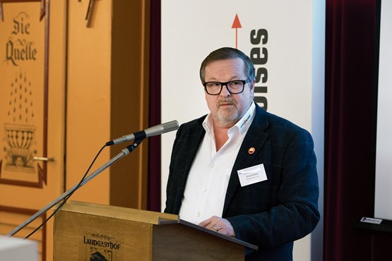 «Wenn KMU täglich im Stau stecken bleiben, dann ist das extrem frustrierend. Wie sollen so die Kunden pünktlich bedient werden?», fragt Ernst Kühni mit Blick auf die STEP-Abstimmung.Bild: zVg