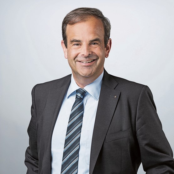 «DIE SCHWEIZER ZEMENTINDUSTRIE BRAUCHT INVESTITIONSSICHERHEIT. DIE EINFÜHRUNG VON CBAM STELLT DIESE SICHER.» Gerhard Pfister*