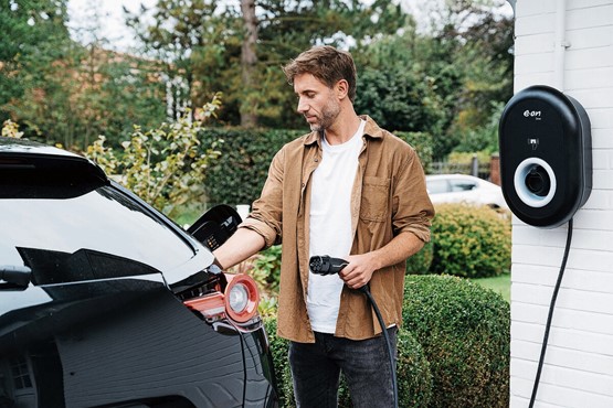 Elektroautos sind grosse Stromspeicher auf Rädern, die nicht nur zum Fahren verwendet werden können.Bilder: zVg