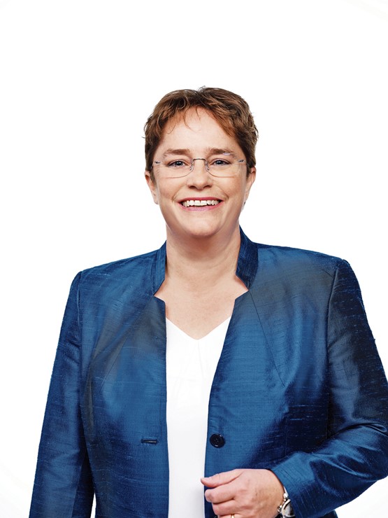 «Dass bezweifelt wird, ob man die Verträge Volk und Ständen vorlegen soll, ist ein Affront.» Magdalena Martullo-Blocher*