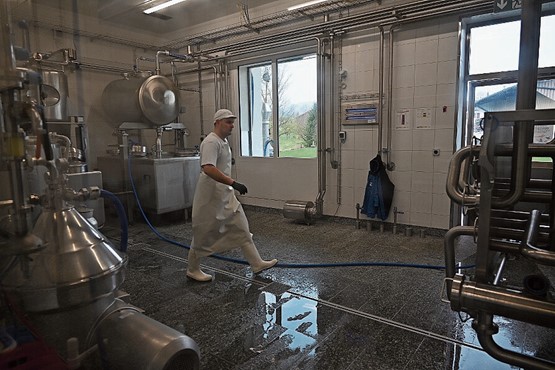 Le lait est livré deux fois par jour.