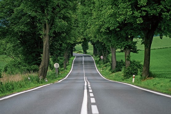 Les dernières exigences sur le CO2: une déclaration de guerre à la branche automobile.Photo: 123RF