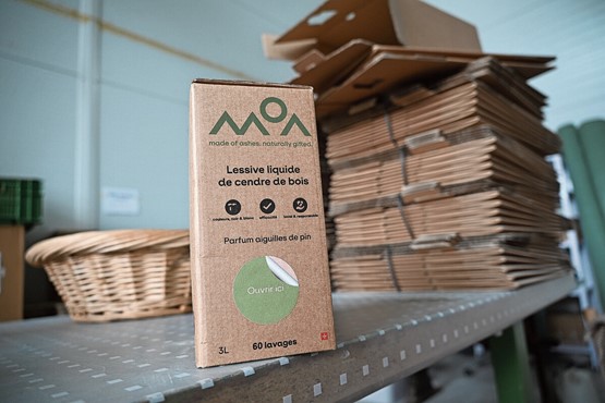 Un minimum d’emballage pour l’envoi par la poste, le retrait sur place ou dans divers points de distribution est aussi possible.