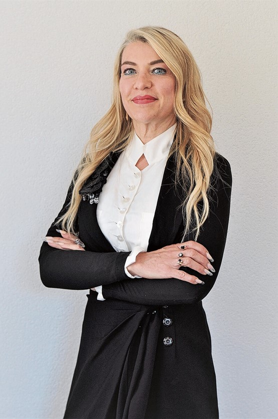 Alessandra Juri Zanolari, CEO Adolfo Juri elettronica industriale SA, Ambrì.