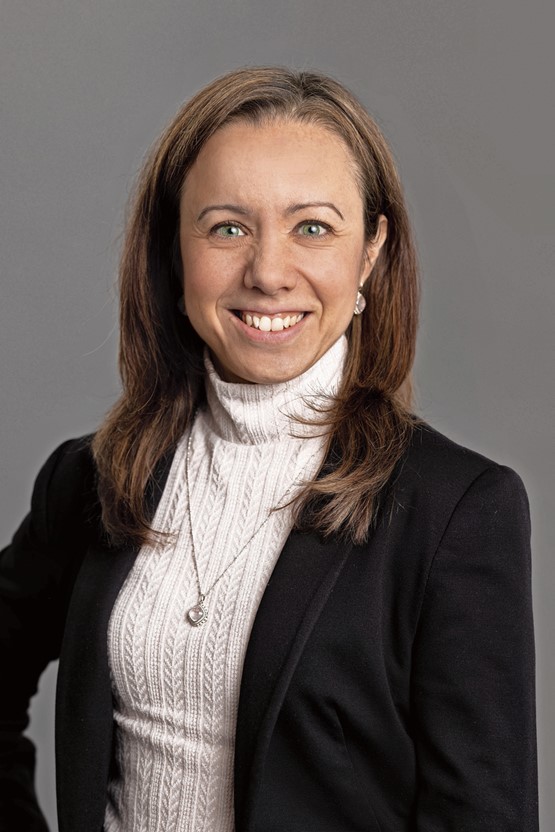 «Unternehmen müssen mehr ins Arbeitsklima investieren und sichgenerationenspezifisch ausrichten.» Myra Fischer-Rosinger*