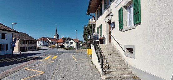 L’auberge appartient à la Commune Le Flon.