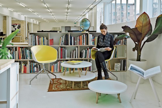 Büro der Zukunft: Pop-up Offices sind sogenannte Working Spaces und Kontaktbörse, wo sich Freelancer das Büro mit Angestellten grosser Firmen teilen. Bild: ©Studio Banana/Banana Campus