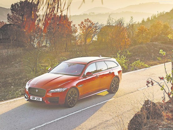 Rundum gelungen: Der neue Jaguar XF Sportbrake mit Allradantrieb ist eine sportliche und exklusive Reise­limousine. Bild: zVg