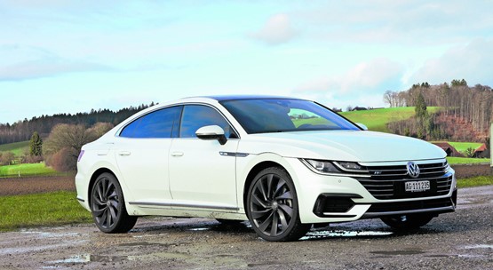 Höhergestellt: Das Opel-Flaggschiff mit der Abenteuerausstattung (Insignia Country Tourer) trägt seine Insassen überall hin.