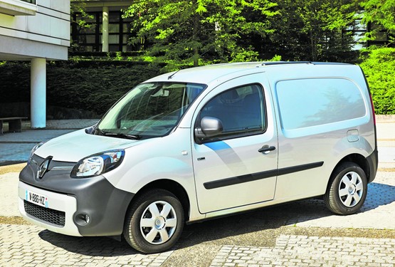 Opel hat seine Nutzfahrzeugpalette  um den Vivaro Tourer erweitert. Er ­bietet Taxibetrieben und Hotels noch mehr Passagierkomfort.