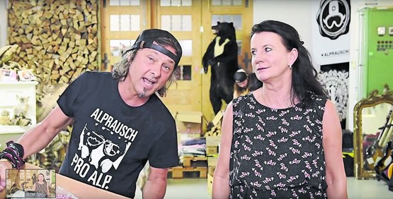 «Oh läck du mir...»: Per Video «dankt» das Alprausch-Team Nicole Bretscher und Andy Tanner der Stadt Zürich für den massiven Mietzinsanstieg. Als Konsequenz hat das Modelabel seinen langjährigen Standort im Zentrum verlassen.