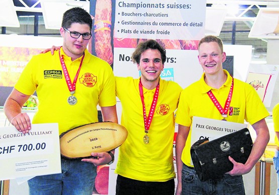 Die Sieger der Schweizer Meisterschaft 2016  der jungen Fleischfachleute: Severin Schwander (Silber), Markus Wüthrich (Gold), Patrick Hüppi (Bronze) (v.l.n.r.).