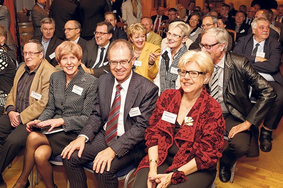 Gelungener Auftrakt mit Grussworten vom Gastgeberkanton Graubünden (v.l.): sgv-Präsident Jean-François Rime begrüsst Barbara Janom Steiner, Finanzdirektorin des Kantons Graubünden. 