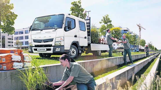 Fuso Canter: Der Kleinlaster ist genau so vielseitig wie die Transportaufgaben des hiesigen Gewerbes. 