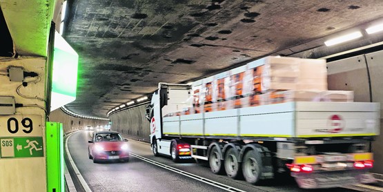 Unabdingbar für Kunden im Tessin: Ein flexibler und kostengerechter Transport führt nur durch den Gotthard. Bild: A. ALBRECHT