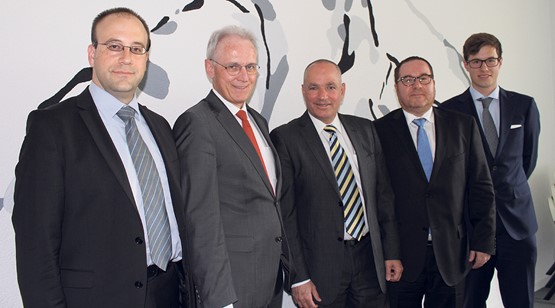 Der israelische Botschafter in der Schweiz, Yigal Caspi (3. v.l.) auf Besuch beim Schweizerischen Gewerbeverband sgv.BILD. GERHARD ENGGIST